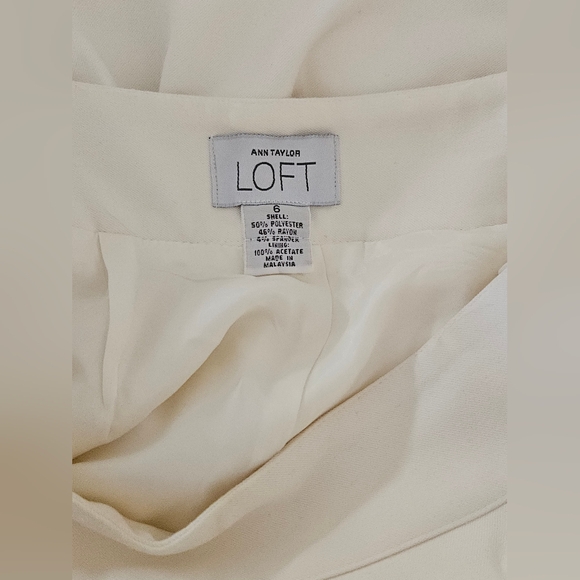 LOFT Off-White Wide Leg Lined Extra Soft Dress Pants-Size 6 - Picture 4 of 6